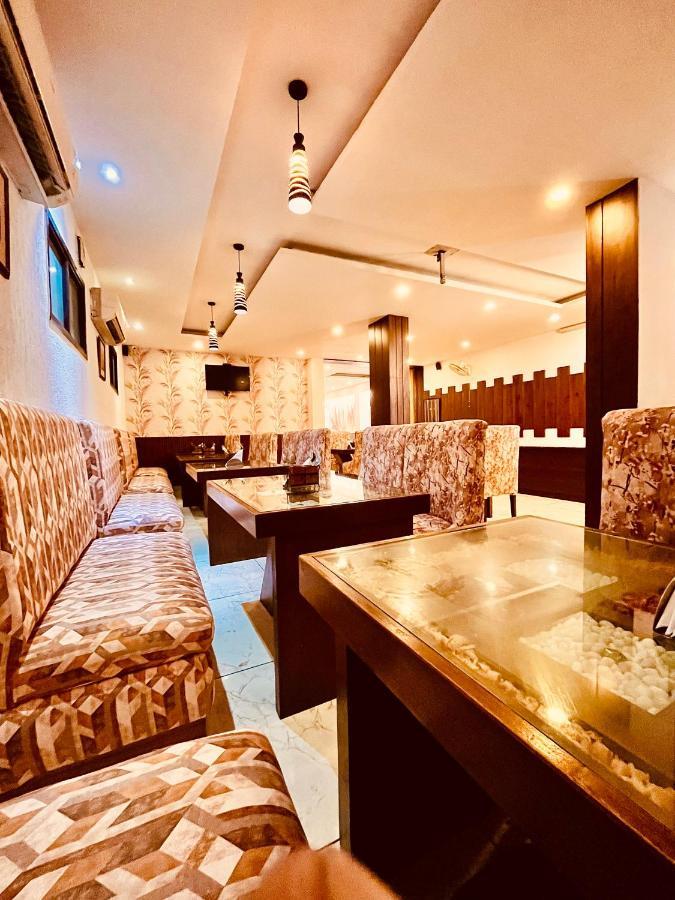 Hotel The Onix Dehradun Eksteriør bilde