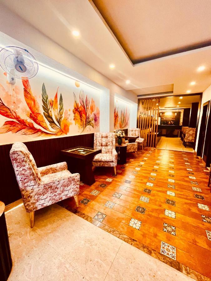 Hotel The Onix Dehradun Eksteriør bilde