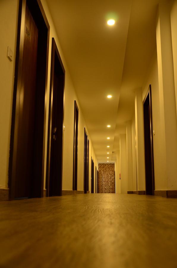 Hotel The Onix Dehradun Eksteriør bilde